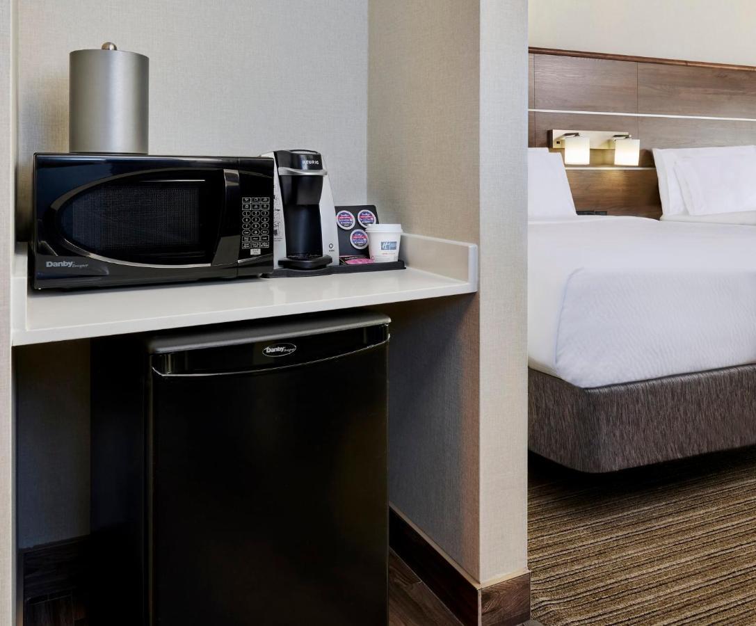 Holiday Inn Express & Suites - Brantford By Ihg Kültér fotó